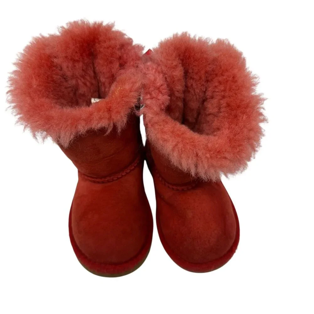 UGG Toddler Girls Red Shearling Lined Mid Calf Suede Booties with Bows Size 7‎